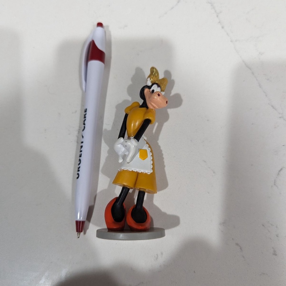 Disney Clarabelle Cow Yellow Dress PVC 4" Figure Cake Topper or Figure - Picture 4 of 4
